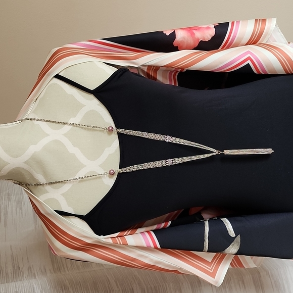 NWT Vince Camuto shawl - Picture 2 of 6